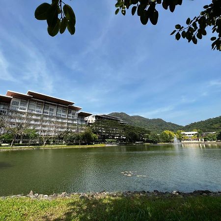 Bonel Condo At Pico De Loro Cutad Eksteriør billede