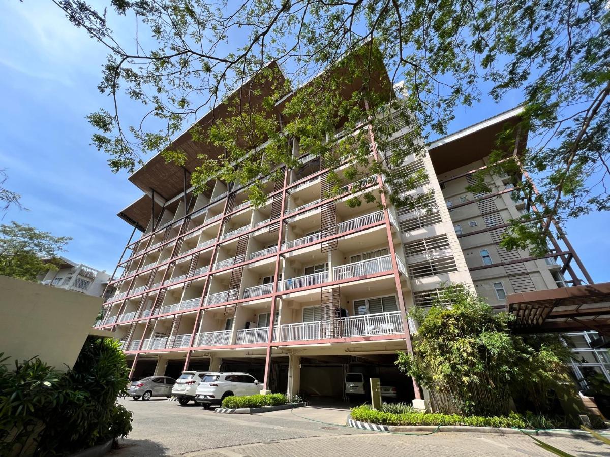 Bonel Condo At Pico De Loro Cutad Eksteriør billede